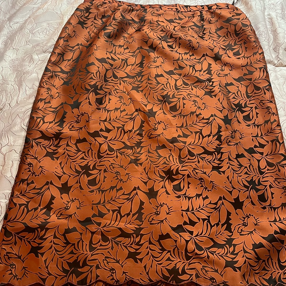 Brown-orange designed three-piece set from Susanna, size 22